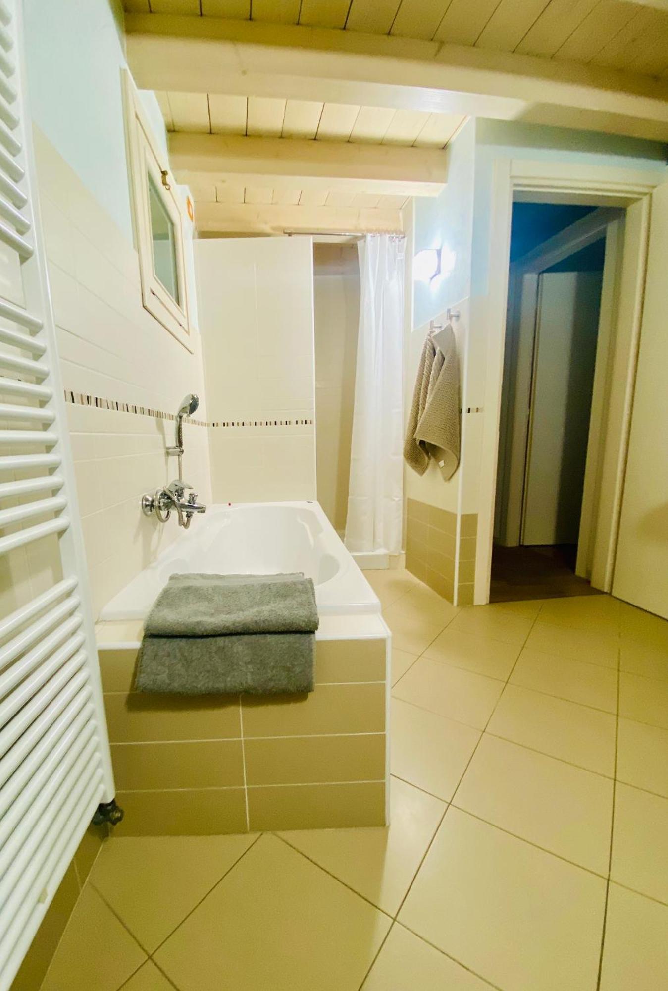 Da Mario Superior Apartment Malcesine Eksteriør bilde